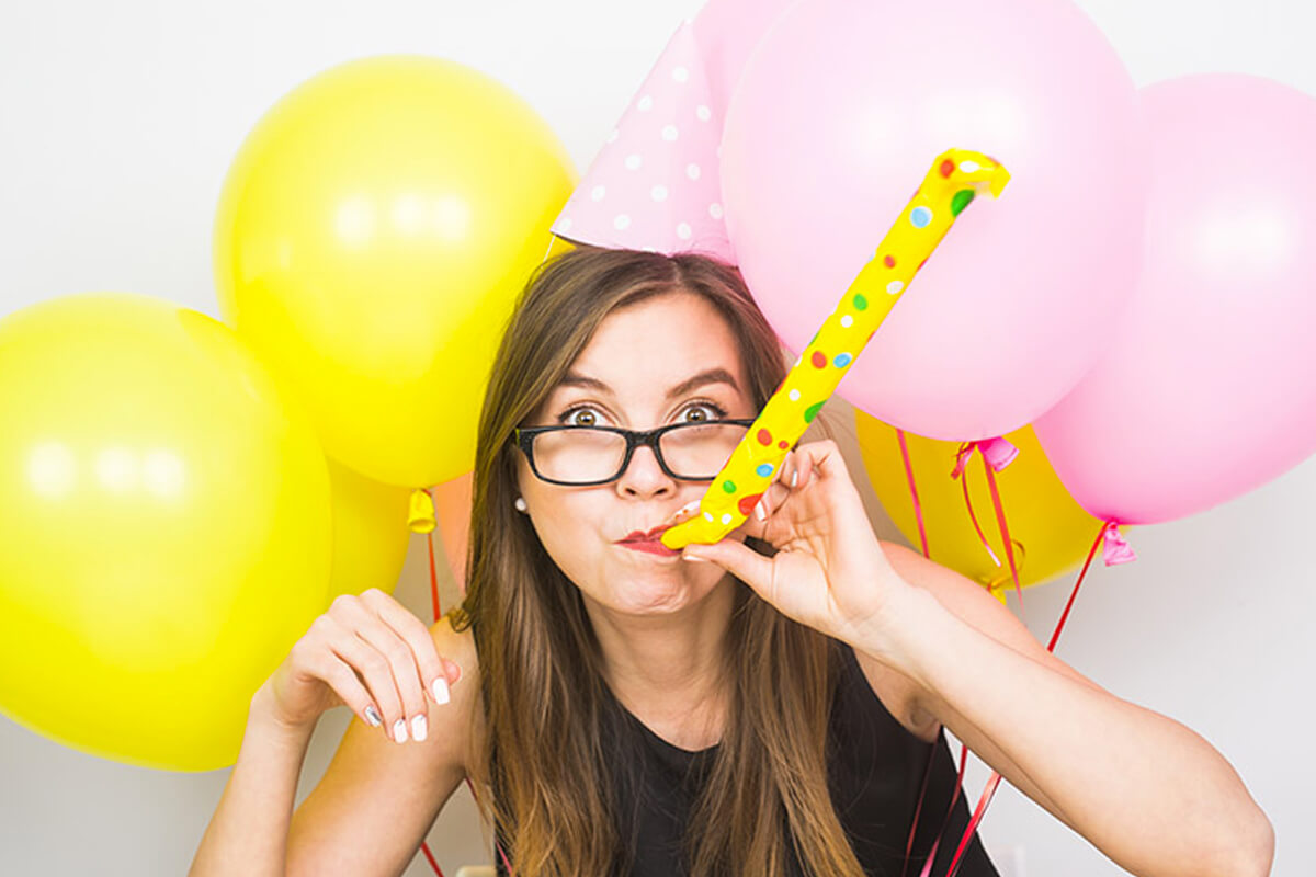 Cette année, je fête mon anniversaire au bureau ! 